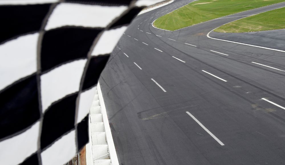 TIPS FOR RACE FANS