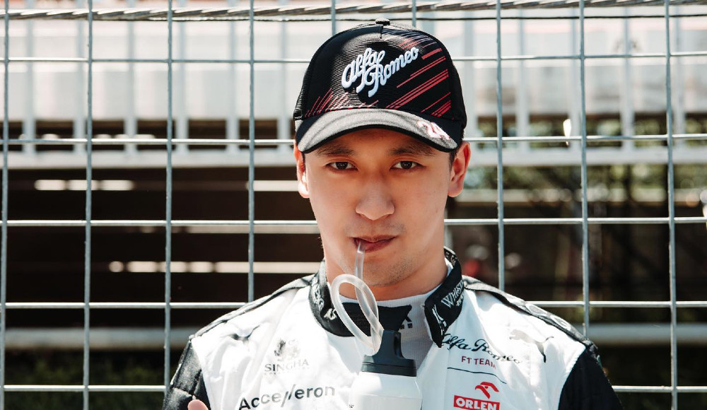 Guanyu Zhou jezdec F1 | Formule 1 Alfa Romeo F1 racing team