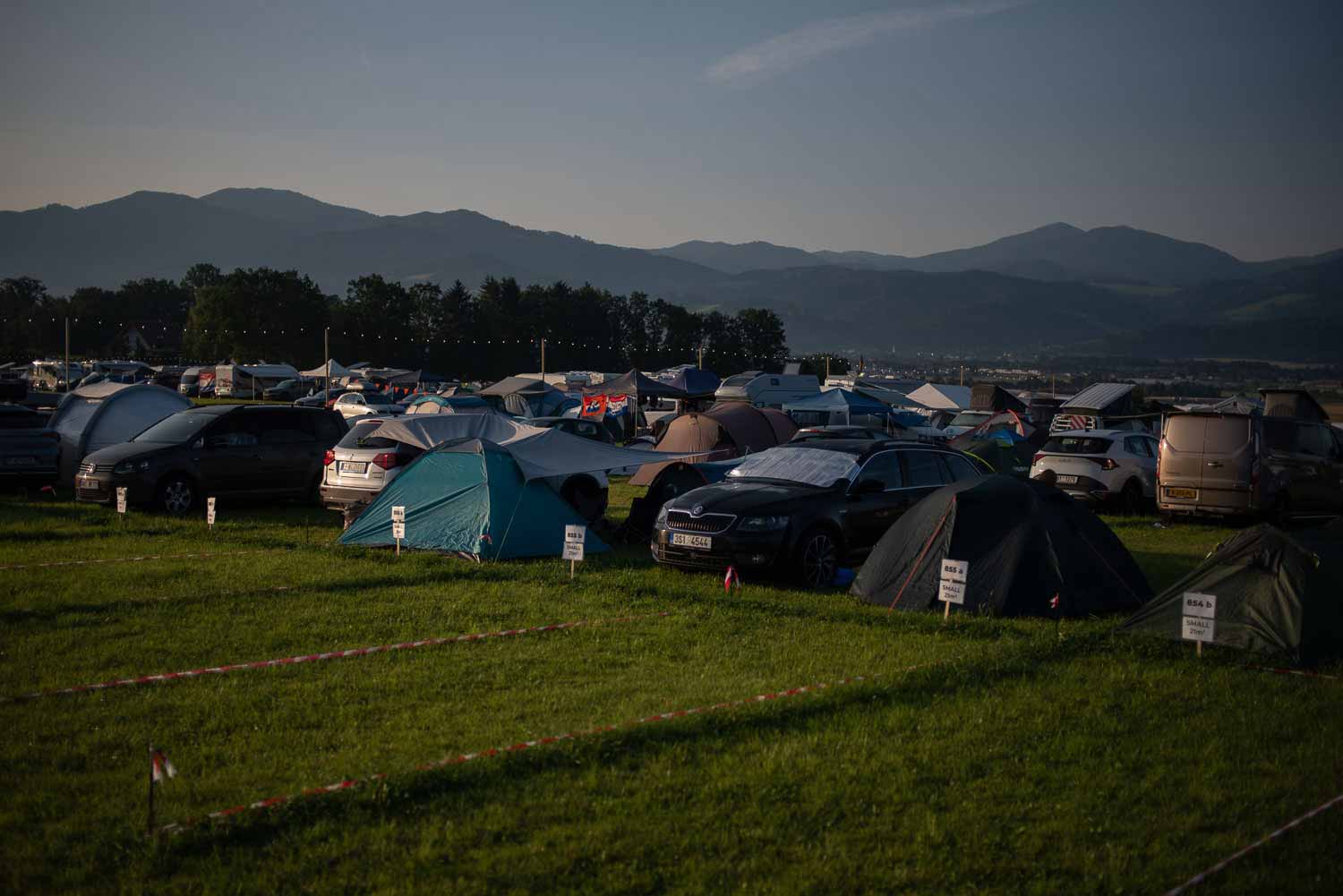 Parkeerplaatsen | Best beoordeelde Camping & Hotel | F1 & MotoGP | Red Bull Ring | Spielberg - Oostenrijk
