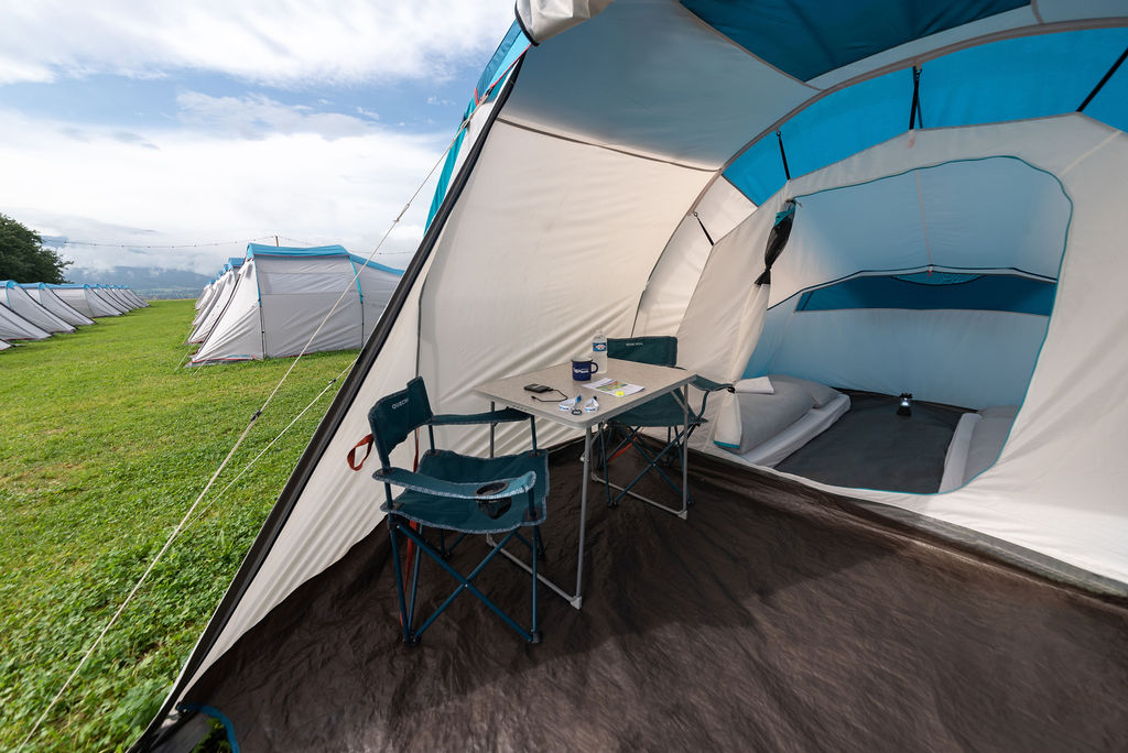 Camera da letto per 2 persone con materassi in schiuma | Miglior punteggio Camping & Hotel | F1 & MotoGP | Red Bull Ring| Spielberg - Austria