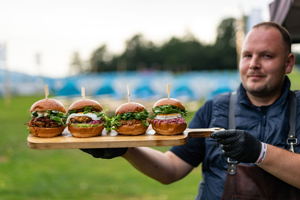 Die leckersten Burger während des GP | Best bewerteter Camping & Hotel | F1 & MotoGP | Red Bull Ring| Spielberg - Österreich